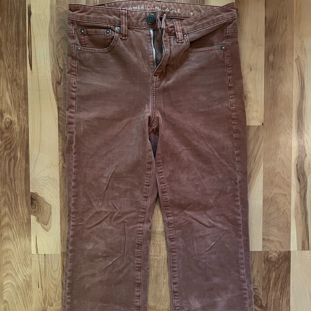 Stretchy light rust flare cords American eagle